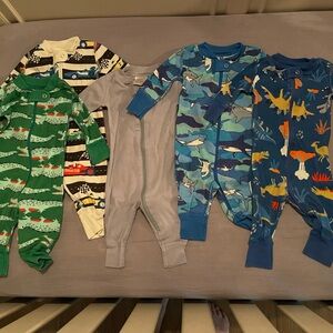 Hanna Andersson pajamas - 5 sets 0-3 months